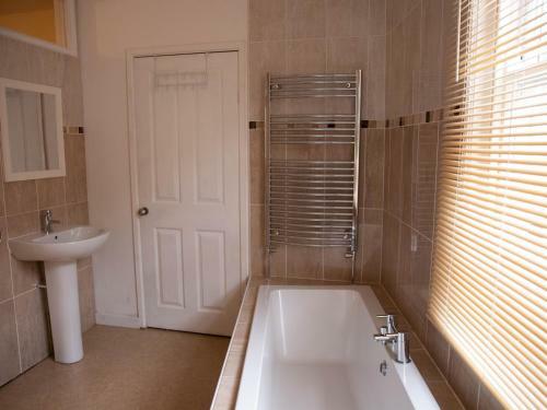 Pass The Keys Superb Central Townhouse In Historic Buckfastleigh