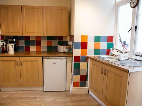 Pass The Keys Superb Central Townhouse In Historic Buckfastleigh