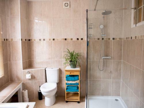 Pass The Keys Superb Central Townhouse In Historic Buckfastleigh