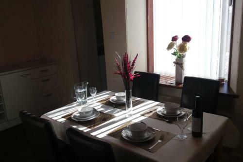 Preston Villa, Spacious Ground Floor Apartment