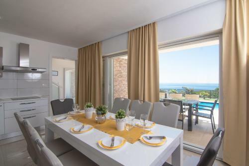 Luxury Villa Royal I With Private Pool