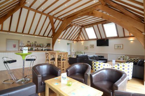 Hotel Neuadd Henllan Lodge