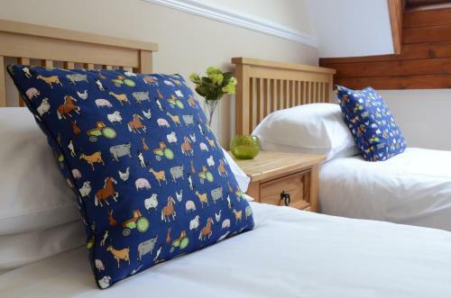 Hotel Neuadd Henllan Lodge
