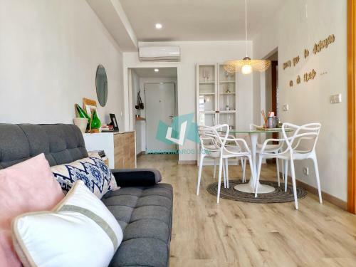 Renovated Apartment With Shared Pool 50m From The Beach