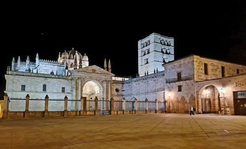 Apartamento Glory Home II Catedral