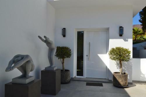 Casa Delfin- Beautiful Villa With Incredible Pool!