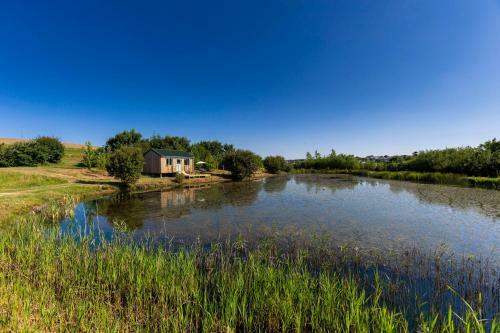 Lodge Lynstone Lakes
