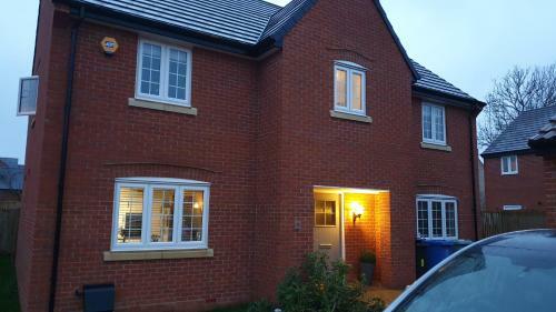 Burton Latimer, Kettering