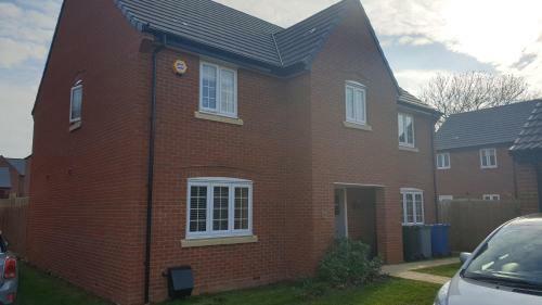Burton Latimer, Kettering