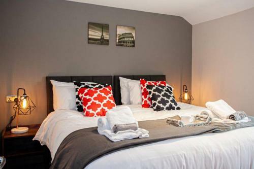 Modern And Comfortable Apartment - Sleeps 4