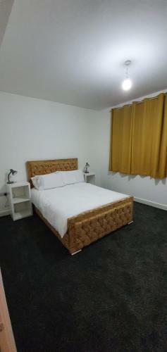 Hostal Fantastic Brand New Rooms