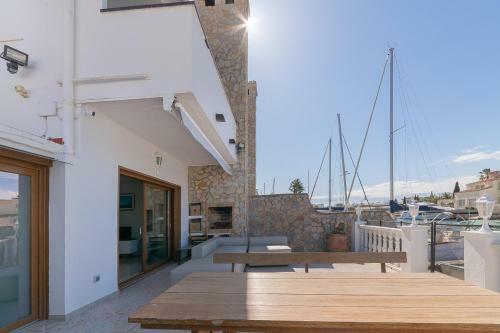Casa Con Vista Al Canal