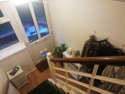 Single Bedroom In A Cozy Maisonette - Bushey
