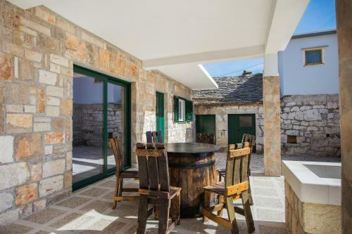 Villa Konoba With Heated Pool