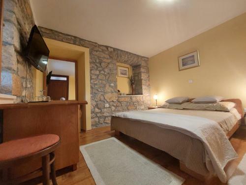 Hostal Guest House Paola