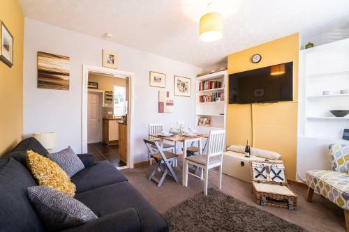 Seaside Snug ? 2 Bedroom Home