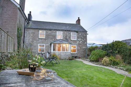 Laity Vean Farmhouse And Hideaway