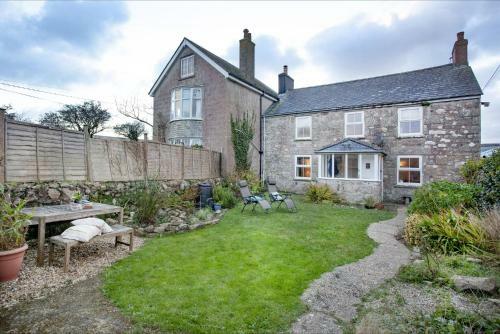 Laity Vean Farmhouse And Hideaway