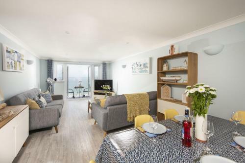 Ivory, Carbis Beach Apartments
