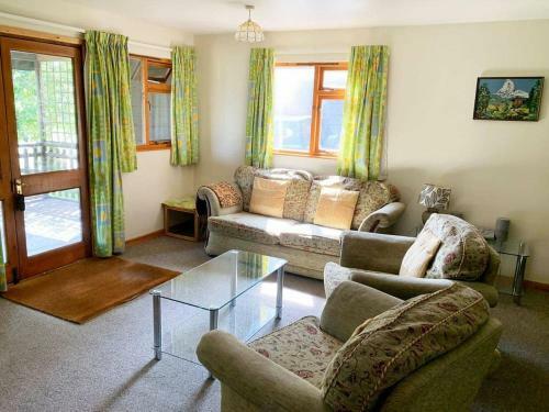 Chestnut Lodge - Uk38194