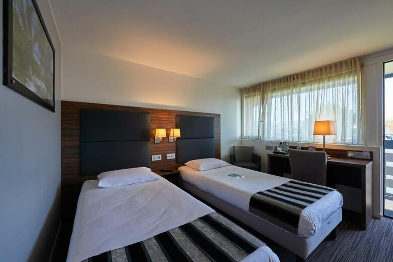 Hotel Kyriad Bordeaux - Merignac A�roport