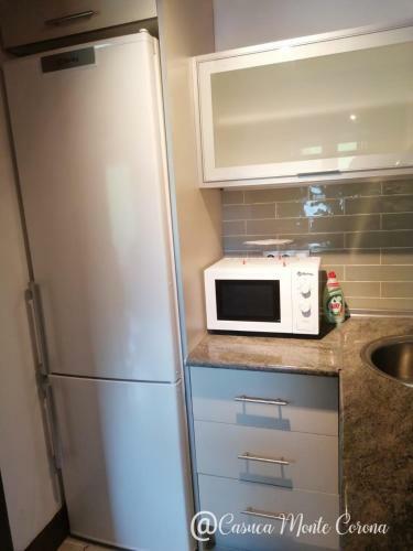 Casa Con Encanto En La Hayuela, Situada A 5 Min de Comillas