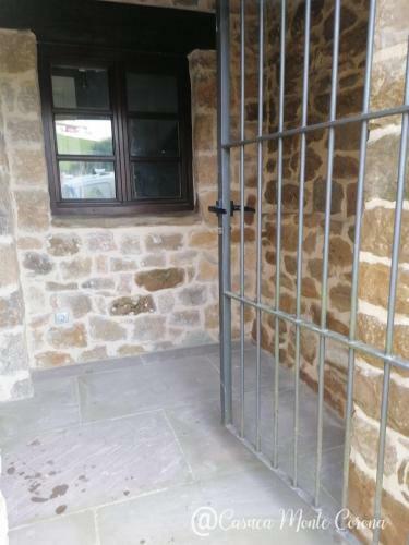 Casa Con Encanto En La Hayuela, Situada A 5 Min de Comillas
