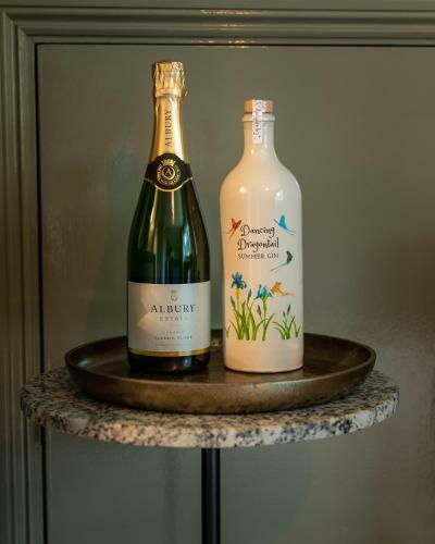 Villa Beautiful Luxury Property In The Surrey Hills
