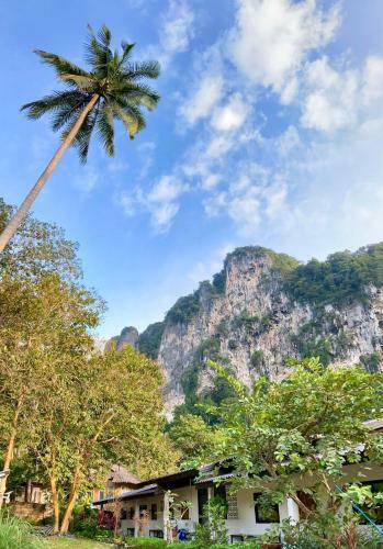 Simple House Ao Nang - B&B