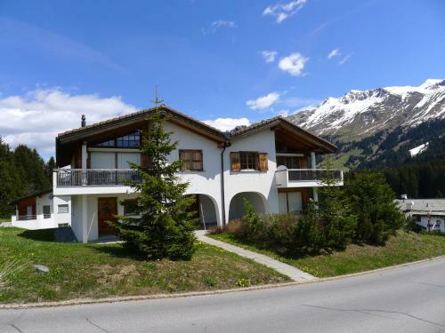 Apartment Tgesa Sartons
