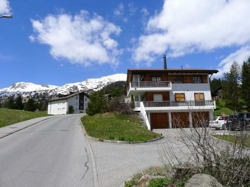 Apartment Tgesa Sartons
