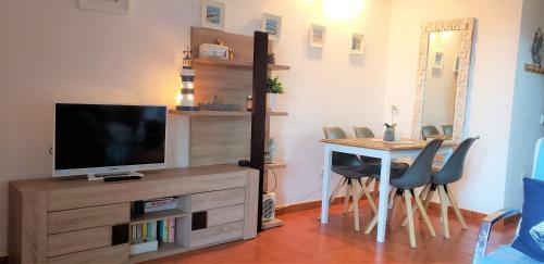 Stunning Sea Views Apartment, Pool, 5 Min Walk To Beach
