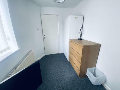 Apartamento Spacious 4 Double Bedroom Home - Coventry Centre
