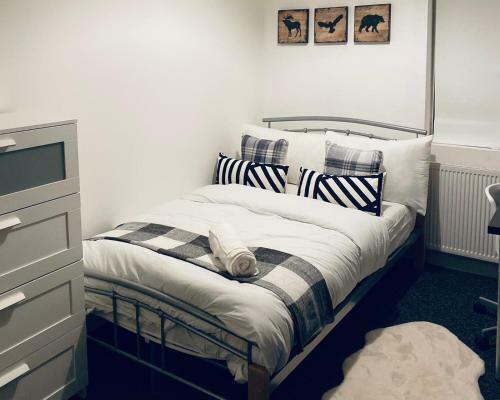 Large 4 Bedroom Home - Coventry City Centre