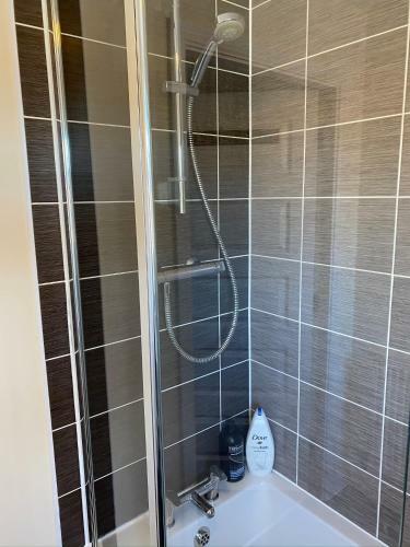 Superior Two-bed Apartment With Free Parking, Cv1 Coventry