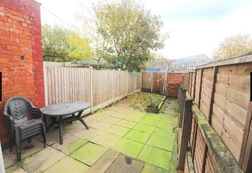 Private Double Room Near City Centre, Coventry