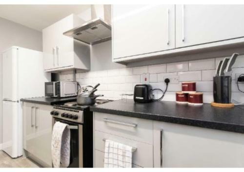 Sublime Stays Coventry- Jenner Luxury Apartment