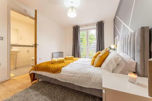 Riley House Spacious City Apartment