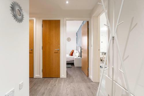 Jkg Property Solutions Presents Cosy City Apartment
