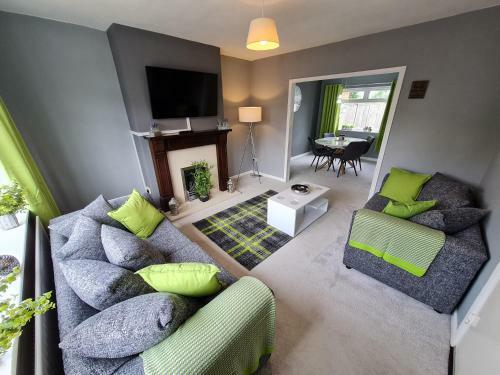 Contractor House With Parking & Netflix & Ev Charging Bac By Passionfruit Properties