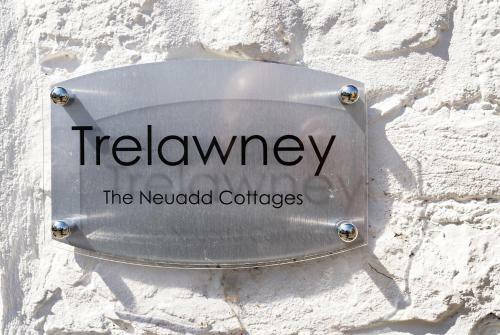 The Neuadd Cottages