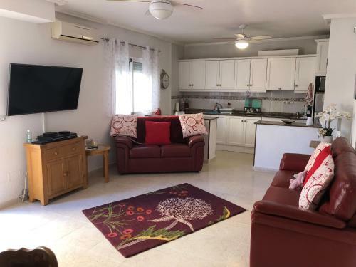 Ground Floor Apartment With Fabulous Private Pool - Monte Golf