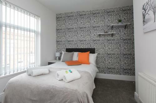 Hostal Townhouse Plus @ 130 West Street Crewe