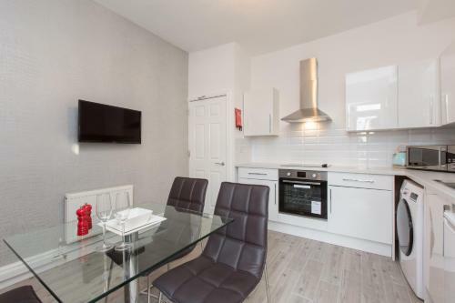 Hostal Townhouse Plus @ 130 West Street Crewe
