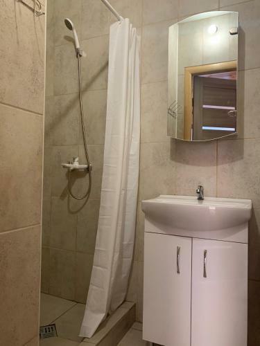 Hostal Azovmore Tut