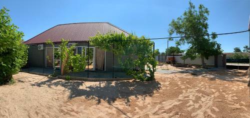 Hostal Azovmore Tut