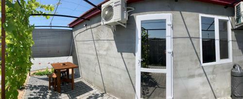 Hostal Azovmore Tut