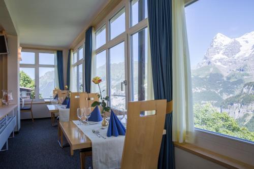 Hotel Alpina