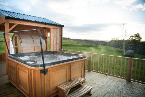 Blue Sky Lodges. Atlas & Aurae