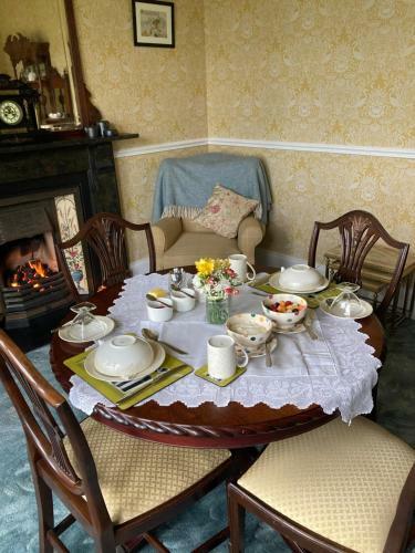 Bed & Breakfast Ballyginniff Farm House
